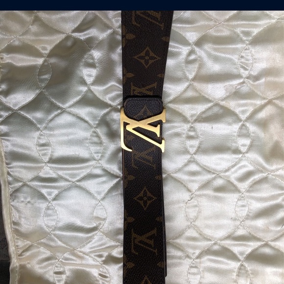 Louis Vuitton 41/115 leather belt - Picture 1 of 2